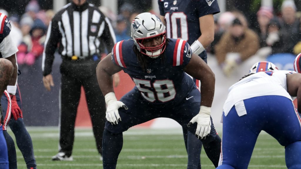 Drake Maye: Jared Wilson's done "a great job of understanding" what goes into playing center