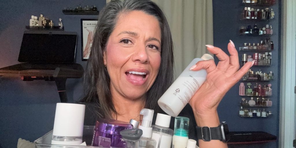 Trying to Get a Job at 52 Is Hard; Trying to Look Younger, Hide Grays